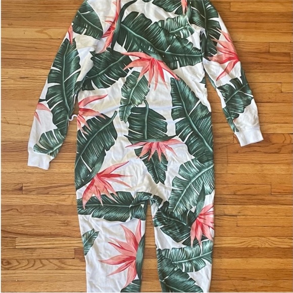 Onepiece Beverly Hills Jumpsuit - Picture 8 of 14